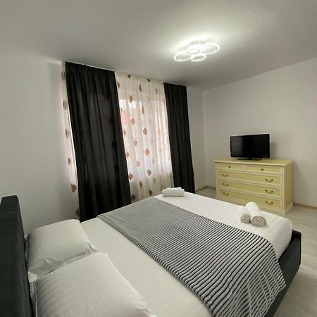 Sorinaapartament Târgu Neamț Zewnętrze zdjęcie